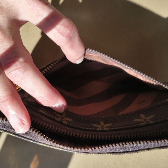 Brown Monogram Shoulder Bag - Picture 3 of 11